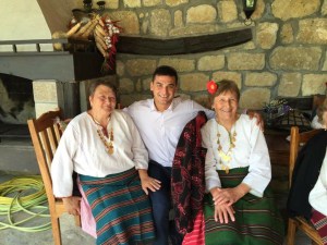 11250152_956385067746631_7283819735126337794_n